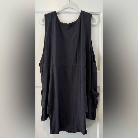 Blue Fish Flower Pot Top in Black Sand - Picture 2 of 6